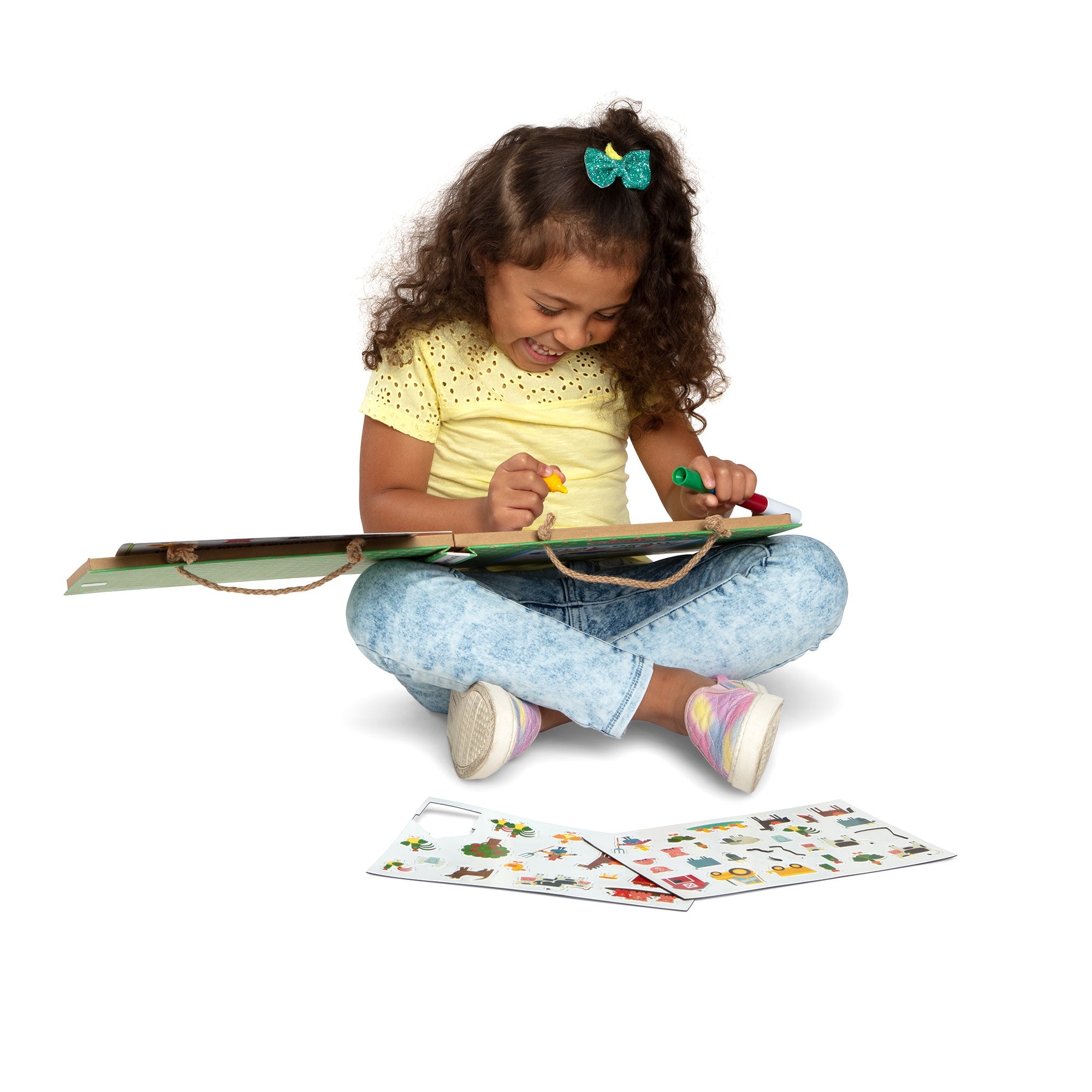 Natural Play: Play, Draw, Create Reusable Drawing & Magnet Kit – Farm